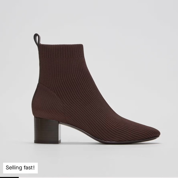 Everlane Glove Boot - Picture 3 of 6